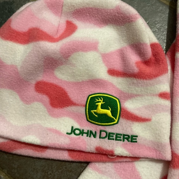 John Deere Pink Camouflage Hat and Scarf Set - Picture 3 of 6